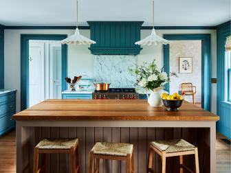 Blue Cottage Kitchen With Lemons